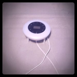 Alarm clock with sounds of nature